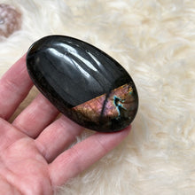 Labradorite palm stone