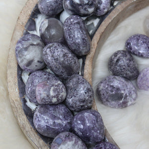 Lepidolite tumblestone