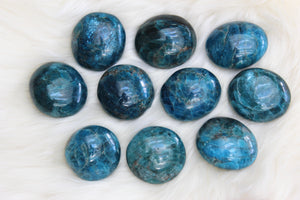 Apatite pocket stone