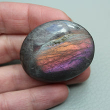 Labradorite pocket stone