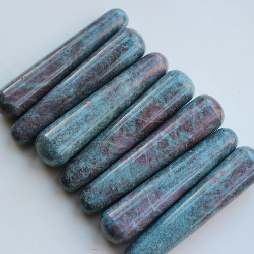 Ruby kyanite wand