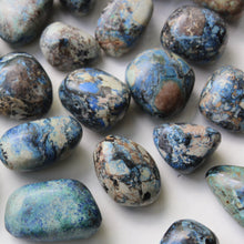 Azurite tumbled stones