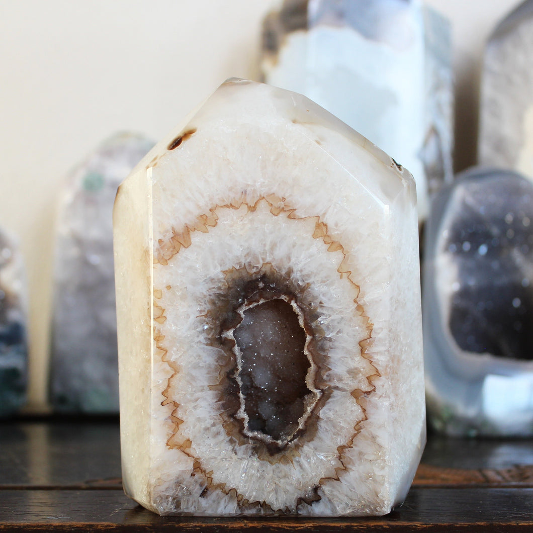 Agate geode tower