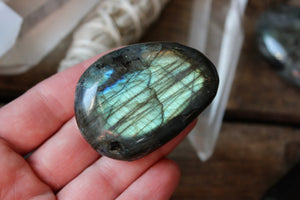 Labradorite palm stone