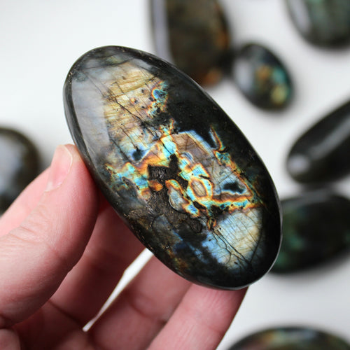 Labradorite palm stone